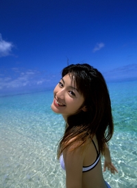 Sexy Asian Idol Natsumi Kamata in bikini