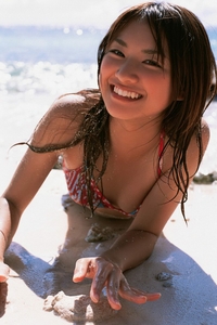 Sexy Asian Idol Natsumi Kamata in bikini