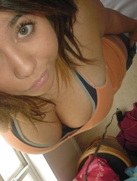 Amateur GF Boobs