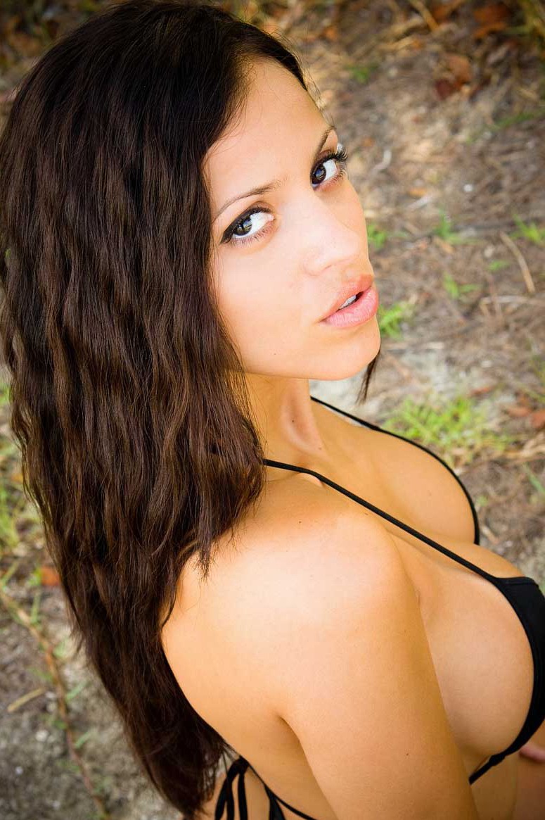 Janessa in black bikini
