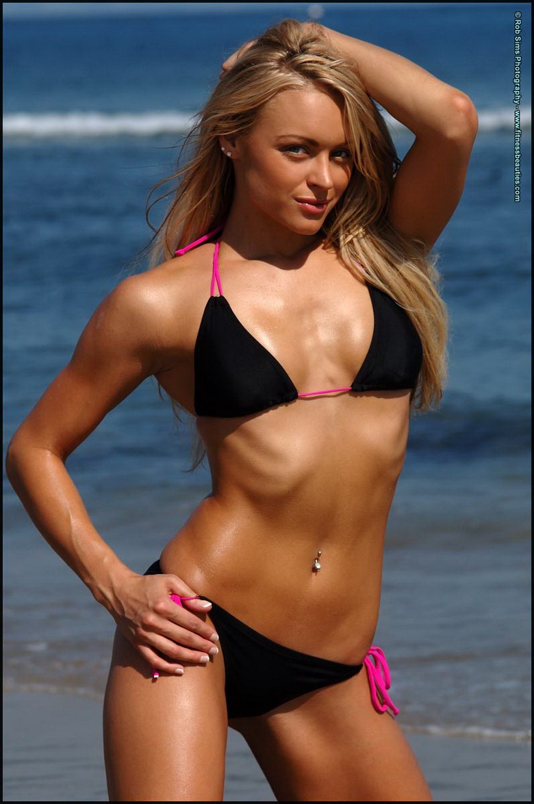 Ali Sonoma - Pink And Black