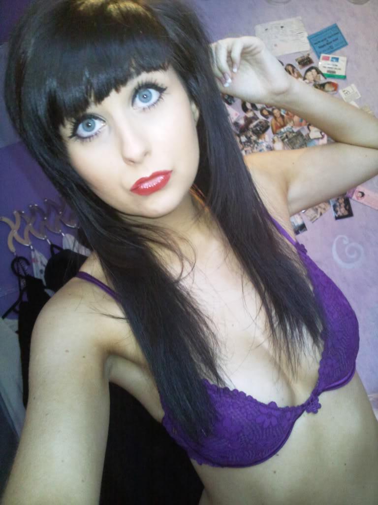 Nude Amateur Teen