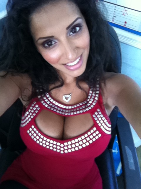 Super Busty Amateurs Mega Collection