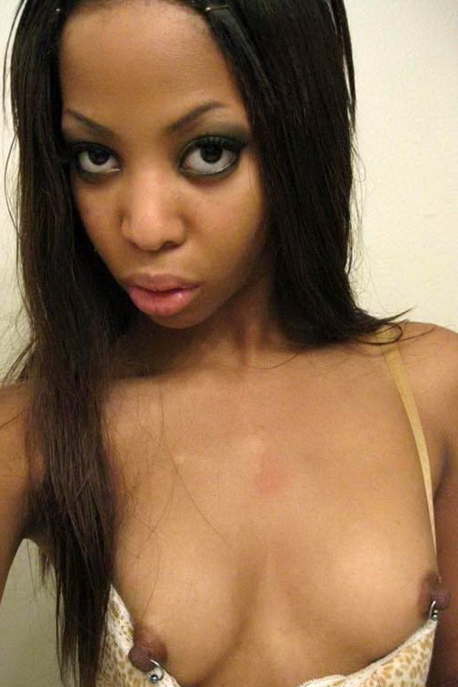 Ebony hottie camwhoring