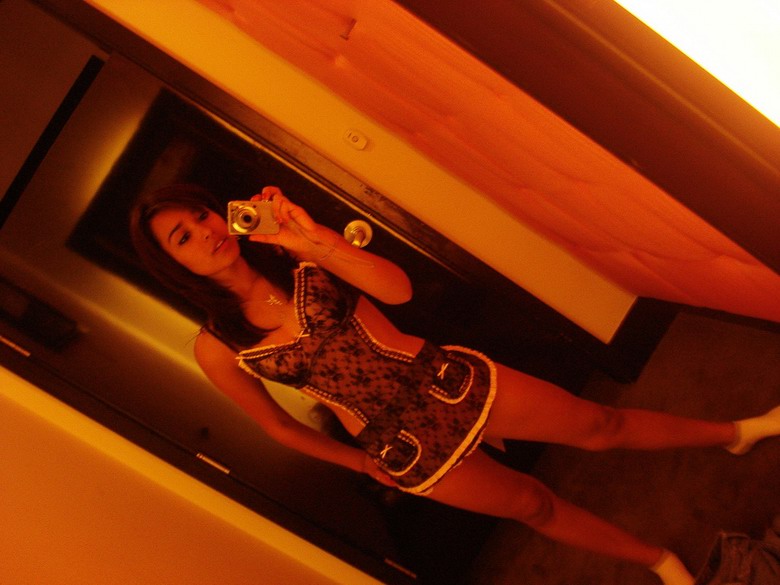 In the room of an exotic beauty GF