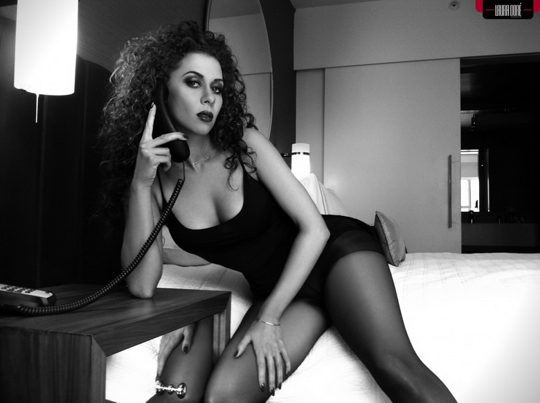 Laura Dore in pantyhose