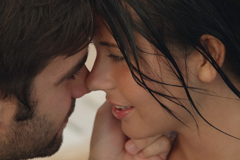 Addison & Logan : Circles Of Bliss