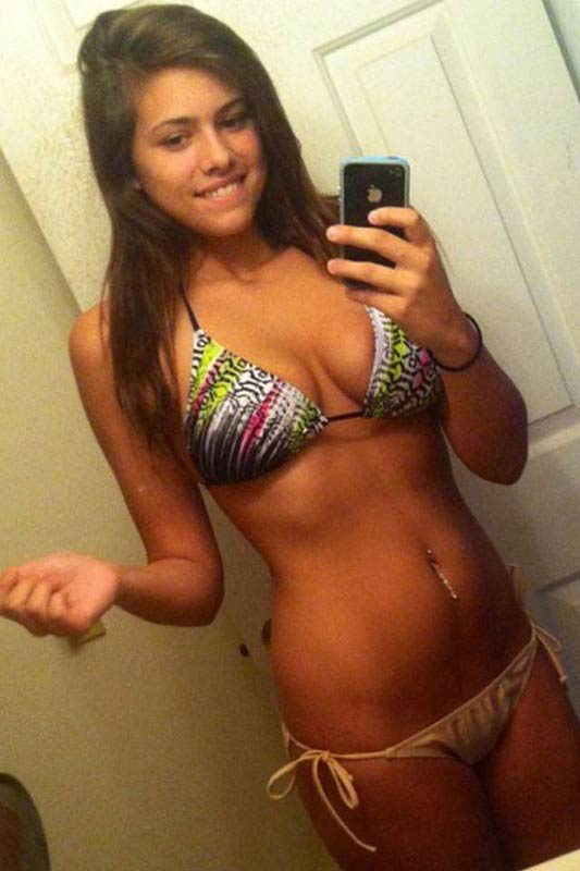 Hot top selfshots