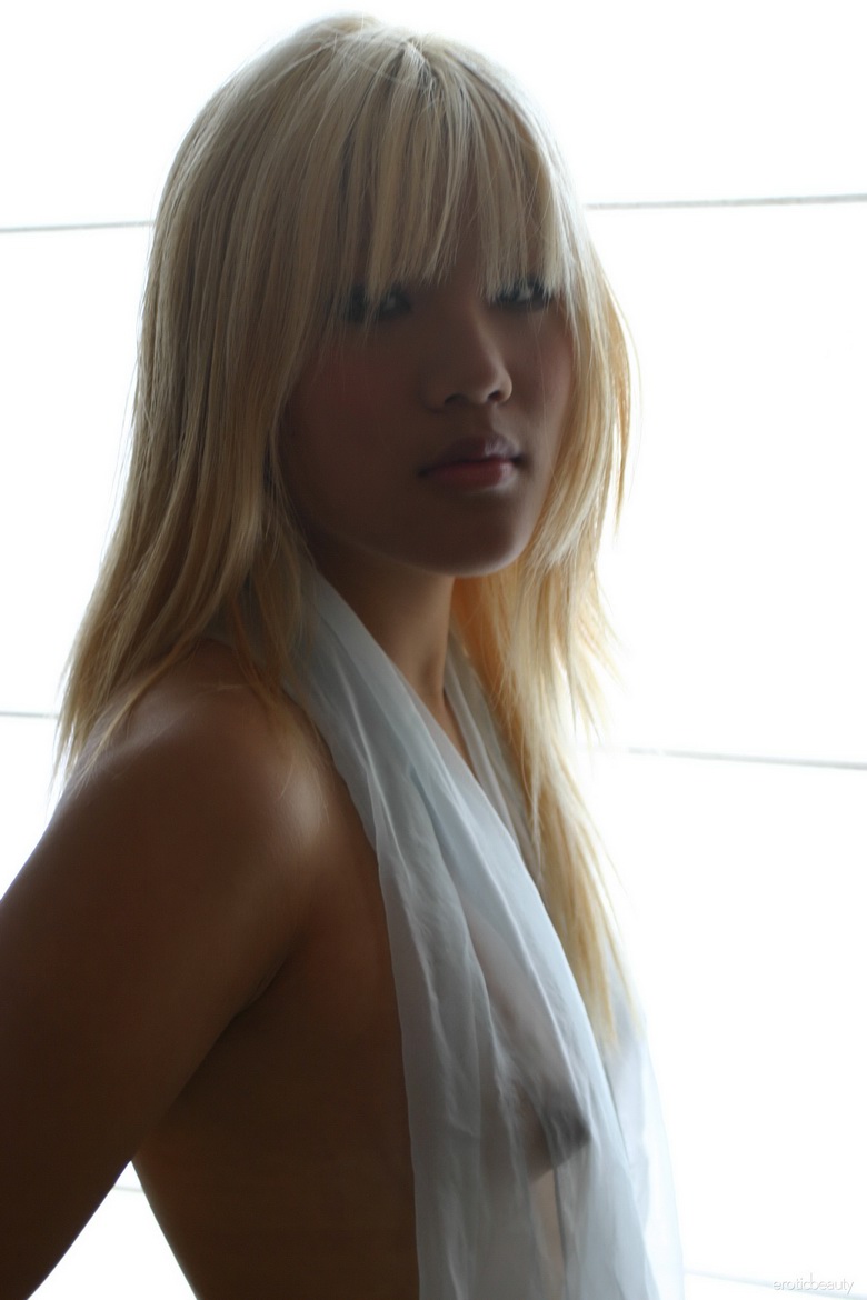Lin Lazy Afternoon