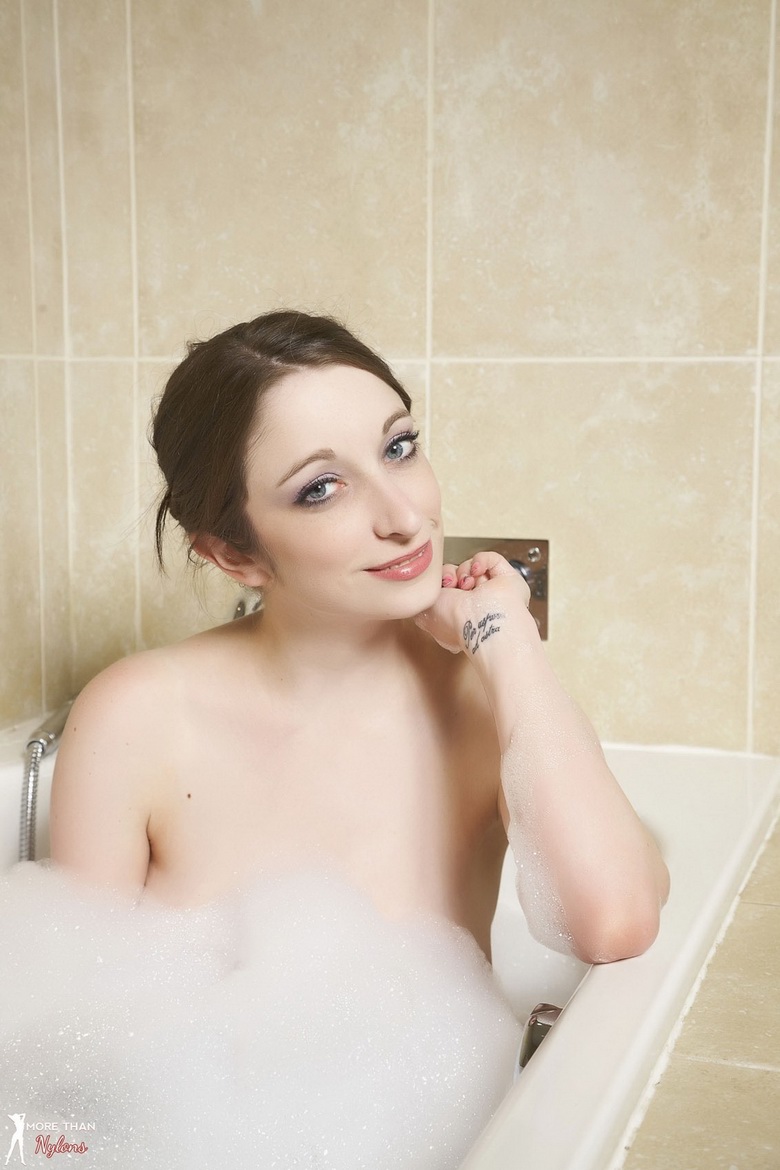Gemma Lou Bubble Bath