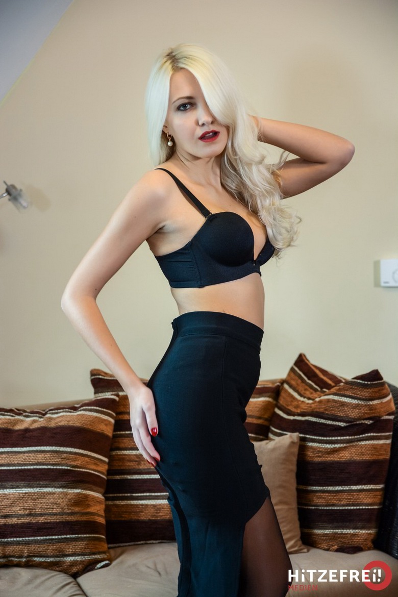 Sweet Helena Moeller