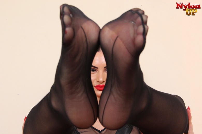 Nylon Maniac