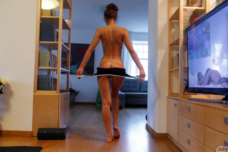 Shyla Volbeck Induces Astral Traveling