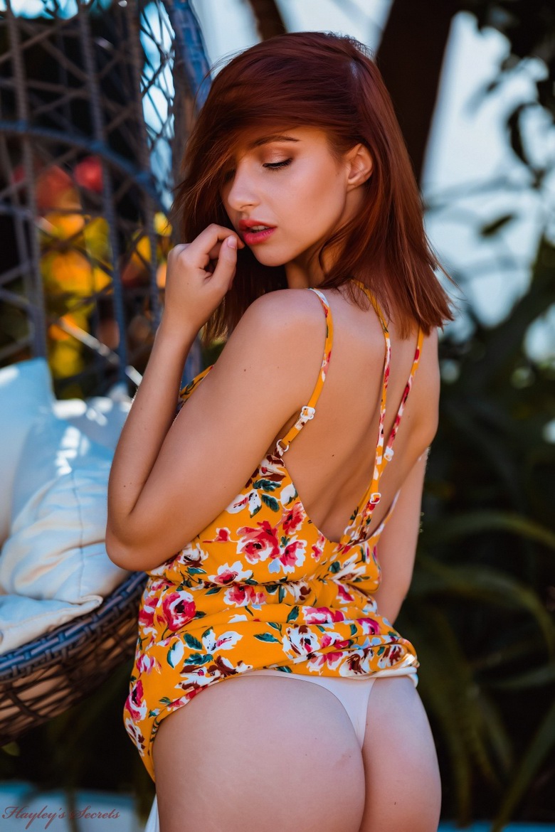 Shaded Swing Sophia Blake
