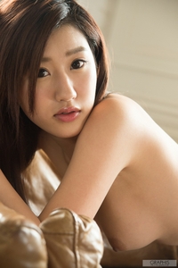 Sexy Suzu Mitake