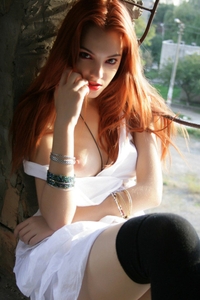 Teen redhead cutie