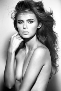 A hot celeb bombshell, Xenia Deli